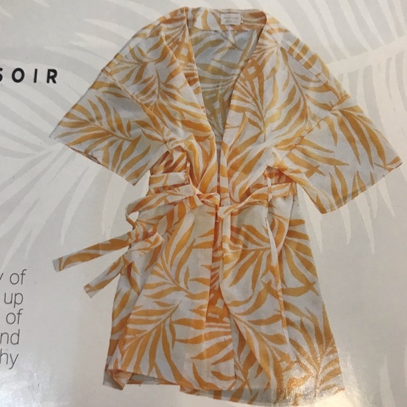 ☀️Magnolia Luxe Robe & Matching Sleep Mask - Picture 2 of 7